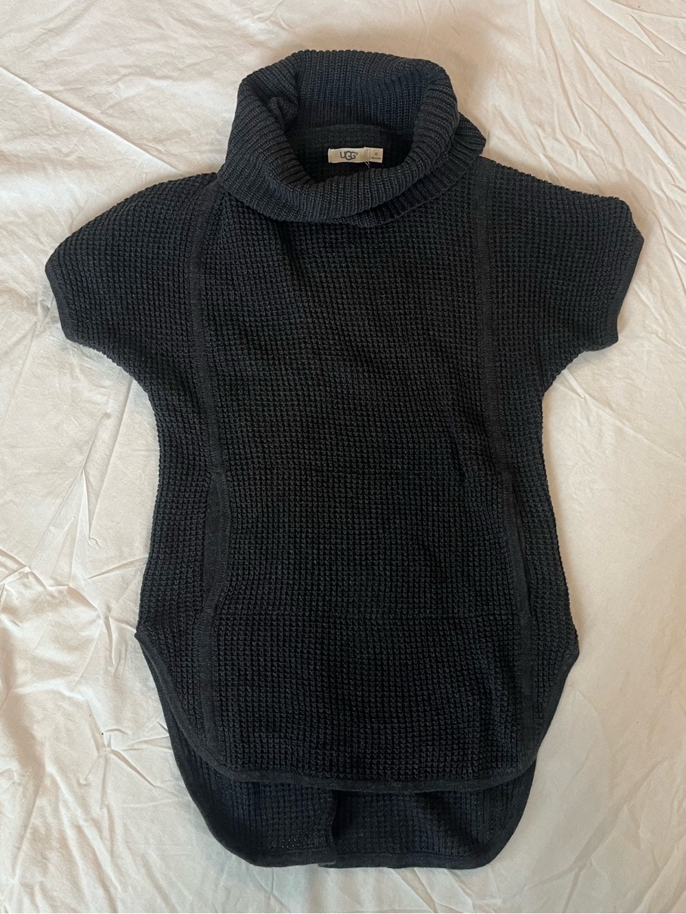 UGG Black Short Sleeve Knit Turtleneck Sweater
